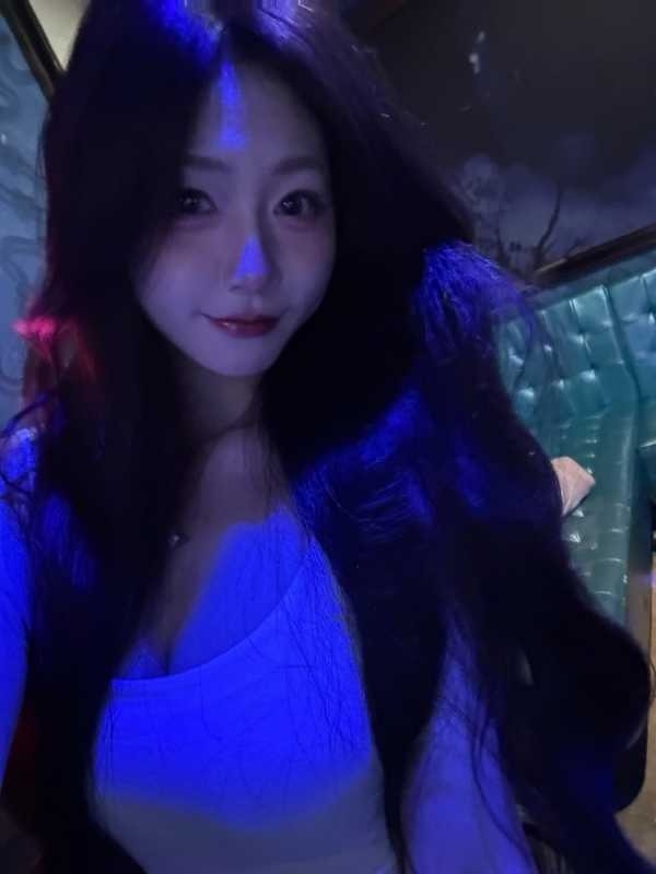 福田嫩妹初次下海服务-梦怡