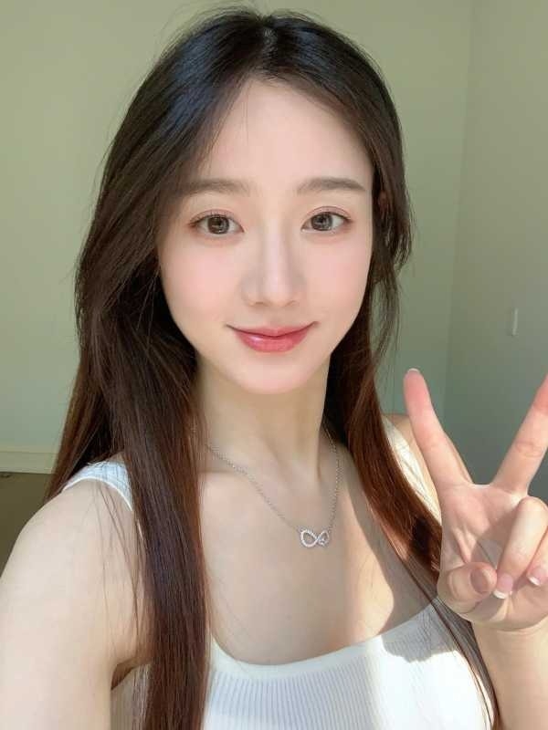 宝安精品白领性感御姐范极品-莉娜