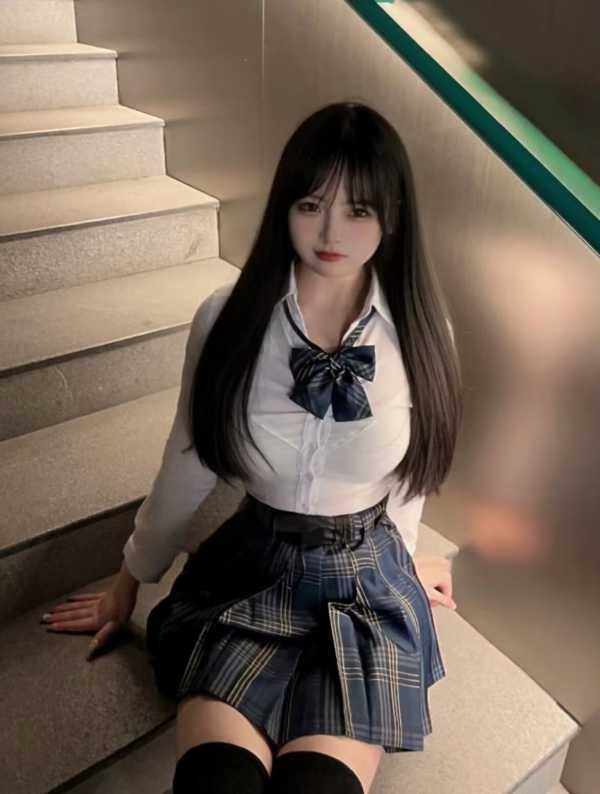 南海性感风骚妩媚服务-沫沫